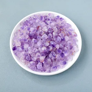 Améthyste brute naturelle en grappes de cristal pour diffuseur et décoration d'aquarium.