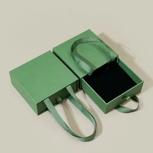 Gruene Schubladen Schmuck Geschenkschachtel mit Bandgriff und Samteinlage fuer Ringe