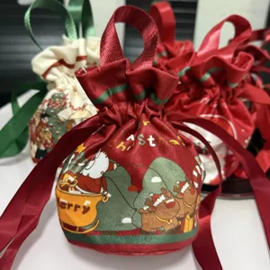 Weihnachts Samt Kordelzug Geschenktüten für Süßigkeiten und Weihnachtsfeier Dekoration.
