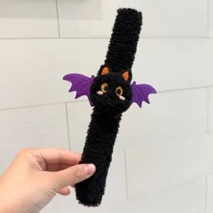 Halloween Fledermaus Klapparmband niedlich Plüsch Schnapparmband Partygeschenk Deko