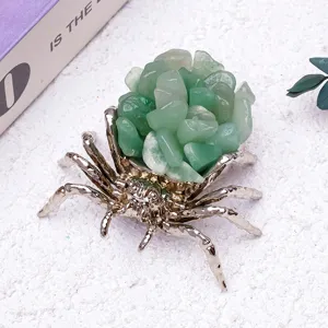 Natural crystal gravel spider ornament metal gemstone figurine for home desktop Halloween decoration.