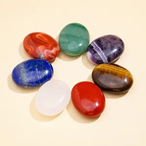 Set di pietre da preoccupazione in cristallo naturale, pietre da massaggio ovali per yoga e relax.