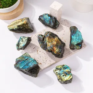 Natürlicher Labradorit Rohstein Kristall Ornament für DIY Aromatherapie und Aquarium.