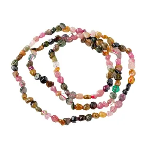 Bracciale multi fili in pietre naturali di tormalina multicolore per donna elegante.