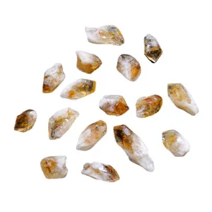 Pietre di cristallo grezze di citrino naturale del Brasile per aromaterapia e acquario.