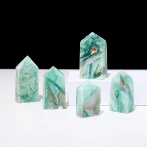 Natürlicher grüner Kristall Säule Mineralien Exemplar für den Schreibtisch Dekor