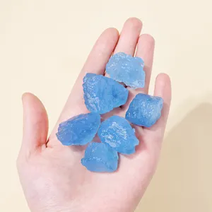 Pietra grezza di acquamarina naturale cristalli sfusi per gioielli fai da te e decorazione.