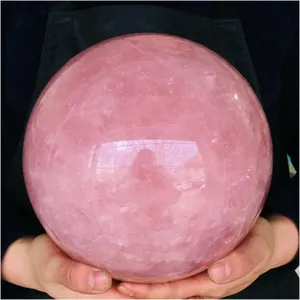 Natürliche Madagaskar Rosenquarz Kristallkugel Mit Holzbasis Moderne Rosa Kristallsphäre Für Zuhause Büro Schreibtisch Deko Geschenk