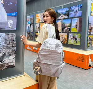 Korean style casual lightweight commuting backpack, large capacity simple nylon school bag for students.