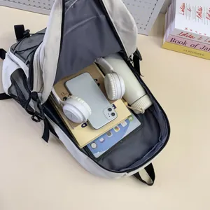 Large capacity student school backpack, multi-pocket casual daypack for teenagers.