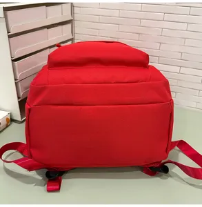 Sac à dos scolaire minimaliste et élégant de grande capacité pour les déplacements.