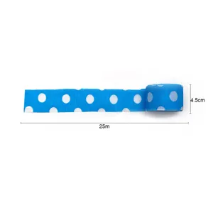 Serpentin en papier crepe a pois bleus pour decoration de fete et loisirs details.
