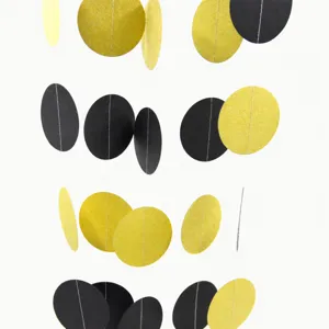 Black and gold glitter paper circle garland 2m long for party, wedding and holiday decor.