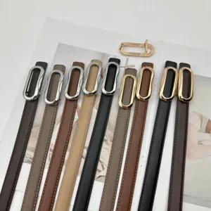 Ceinture fine en cuir pour femme avec boucle metallique ovale elegante design minimaliste