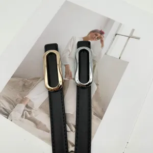 Ceinture minimaliste en cuir véritable pour femmes avec boucle en métal élégante, accessoire chic