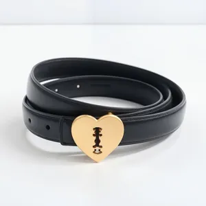Elegante cintura in vera pelle nera da donna con fibbia dorata a forma di cuore chic.