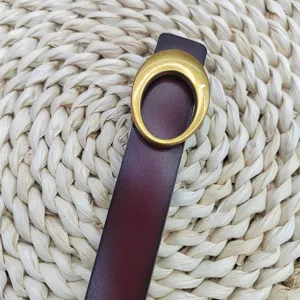 Dames echt lederen riem met stijlvolle gouden metalen gesp elegant mode accessoire