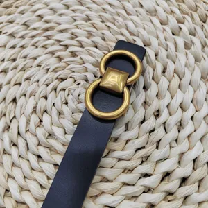 Ceinture élégante pour femme en cuir noir avec boucle double anneau or rétro