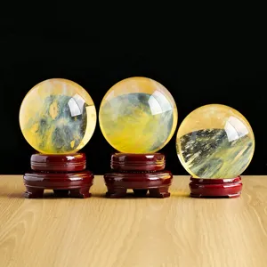 Adorno de Bola de Cristal de Fusión Amarilla Con Base de Madera Esfera de Citrino Sintético Pulido a Mano Decoración de Sala Regalo
