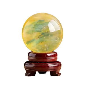 Esfera de fusión de cristal amarillo natural con base de madera decoración del hogar