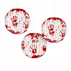 Lanternes en papier suspendues d'Halloween avec empreintes de mains sanglantes pour fête.