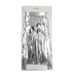 Rideau à franges en aluminium argenté pour décoration de fête, fond photo brillant.