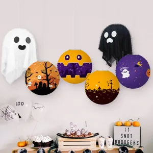 Linternas de papel colgantes de Halloween con diseños de fantasmas y calabazas para fiestas.