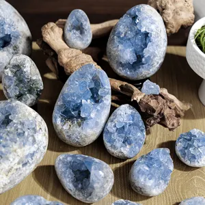 Natürlicher blauer Cölestin Kristall Stufe Geode Rohstein Heim Dekor Ornament.