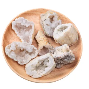 Géode d'Agate Blanche Naturelle Amas de Cristaux Pierre Brute Tranche d'Agate Spécimen de Cristal Pour Décoration de Bureau Maison Ornement Minéral