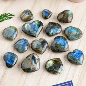 Piedra de bolsillo de corazón de cristal de labradorita natural brillo azul piedra lunar gema
