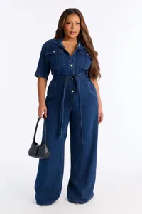 Γυναικεία τζιν ολόσωμη φόρμα κοντό μανίκι casual utility romper με κομψή ζώνη.