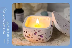 Vela aromática de yeso de cristal natural en recipiente cuadrado con tapa para decoración.