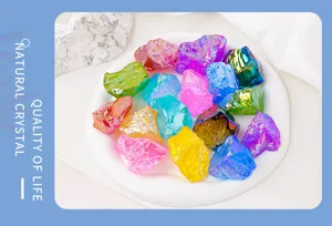 Bunte elektroplierte Rohkristallsteine für Aromatherapie-Diffusion, Aquarium und Heimdekoration.