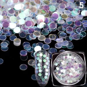 Nagelkunst holografische runde Pailletten Detail, schillernde Laser Glitzerflocken für DIY Maniküre.