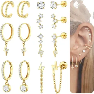 Ensemble de boucles d'oreilles plaquées or avec zircons, pendentifs éclair et créoles.