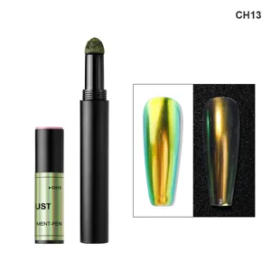 Detailansicht des Nagel Chamäleon Magie Puder Kissen Stifts in CH13 mit glänzender Optik