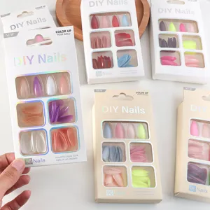 Set de uñas postizas DIY con puntas de uñas postizas coloridas surtidas en caja de regalo