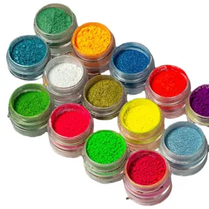 Ensemble de poudre pailletée nail art colorée, pigment brillant pour manucure créative.