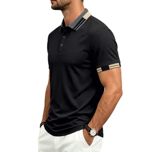 Polo de manga corta para hombre con cuello y puños de rayas contrastantes, ajuste casual.