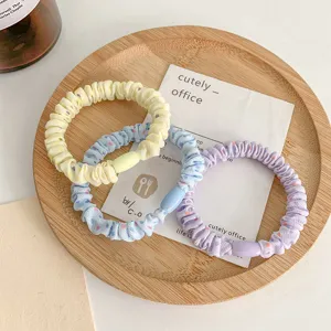 Scrunchies a pois coreani elastici per capelli accessori in tessuto carini per uso quotidiano.