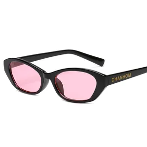 Modische Sonnenbrille mit rosa Gläsern und schwarzem Rahmen für Damen und Herren Outdoor.