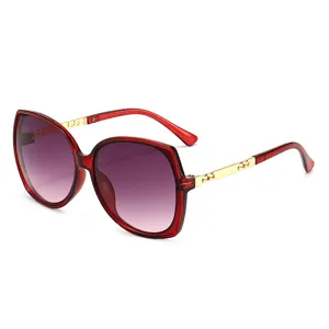 Women's Oversized Fashion Sunglasses UV400 Gradient Lenses Metal Chain Arm Eyewear Elegant Retro Large Frame Sun Glasses For Travel 4253