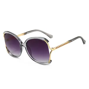 Grosse modische Damen Sonnenbrille mit Farbverlauf und eleganten Metallketten Buegeln.