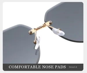 Detalle de gafas de sol sin montura con cómodas almohadillas nasales de silicona transparente.