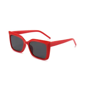 Gafas de sol cuadradas rojas mujer, grandes ojo de gato moda tendencia vista principal