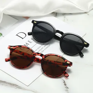 Retro Round Frame Sunglasses For Women Men Vintage Metal Rivet Individual Fashion Eyewear UV400 Protection Sun Glasses For Driving Outdoor