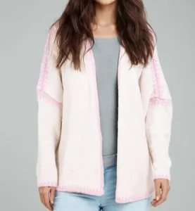 Women's casual chunky knit cardigan sweater outerwear with contrast pink trim design.