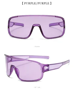 Primo piano di occhiali da sole sportivi viola, design con montatura monopezzo.