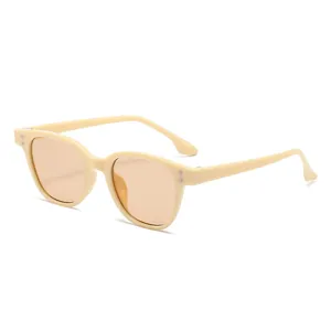 Vintage beiger Rahmen quadratische Sonnenbrille für Damen und Herren, retro UV-Schutz Brille.