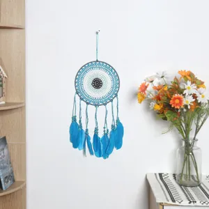 Attrape-rêves mural crocheté bleu fait main avec plumes pour décoration intérieure